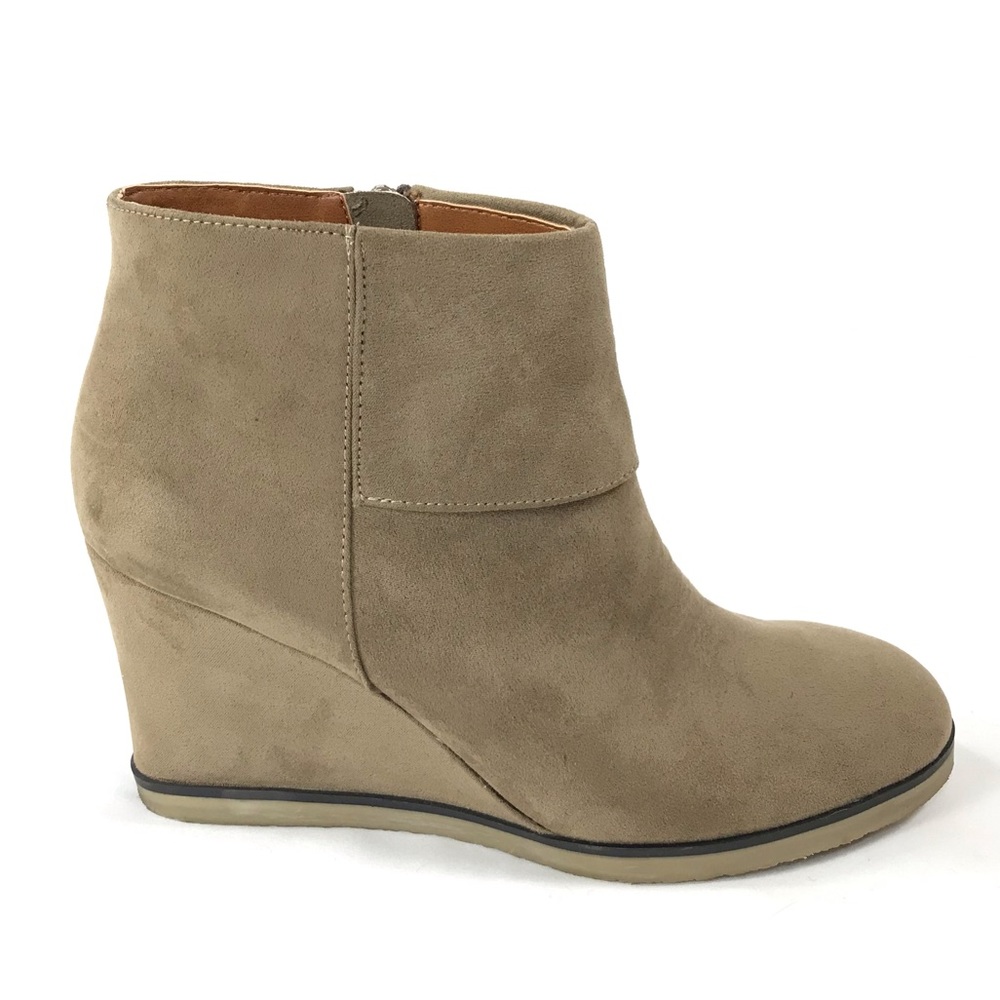 ANN MARINO by BETTYE MULLER Sueded Ankle Bootie